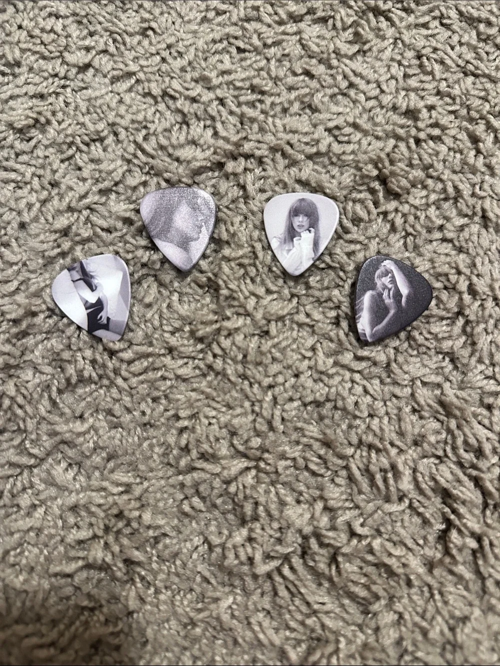 The Tortured Poets Department guitar picks - Picture 2 of 2